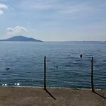 Seaside Dunka 公寓 *