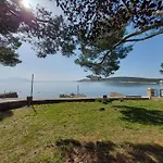 Seaside Dunka Martinšćica
