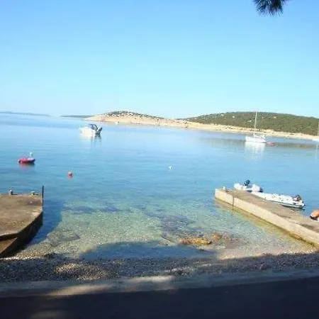 Seaside Dunka * Martinscica (Cres)