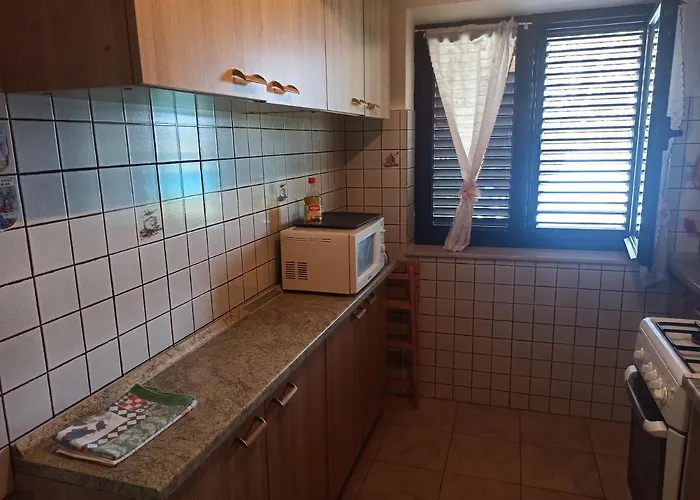 Seaside Dunka Martinšćica