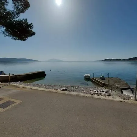 Seaside Dunka * Martinscica (Cres)